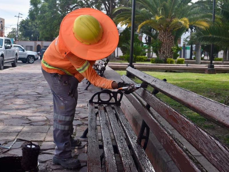 AYUNTAMIENTO DE LA CAPITAL MEJORA ESPACIOS PÚBLICOS DE LA INDUSTTIAL&nbsp;MEXICANA