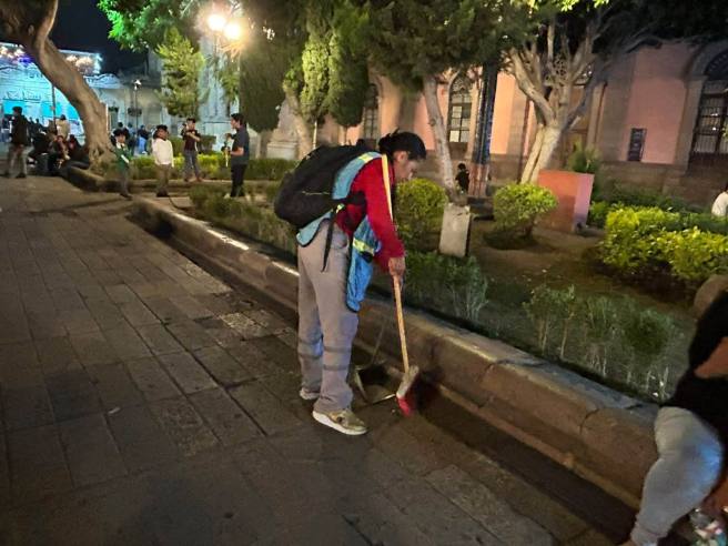 LIMPIEZA INMEDIATA Y RÁPIDA DEL CENTRO HISTÓRICO&nbsp; REALIZA EL GOBIERNO DE LA CAPITAL DESPUÉS DE FESTEJOS&nbsp;PATRIOS