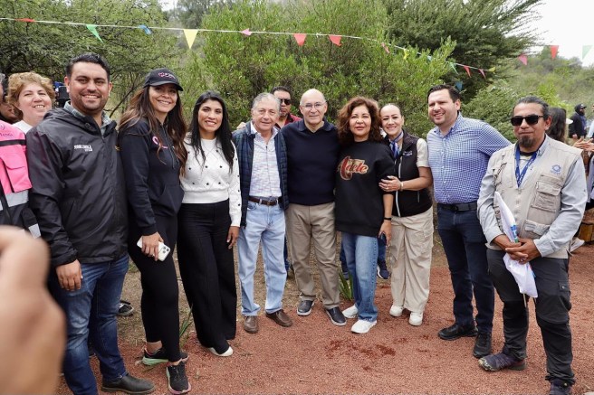ENTREGÓ GALINDO EL BOSQUE ESCUELA&nbsp;CACOMIXTLE
