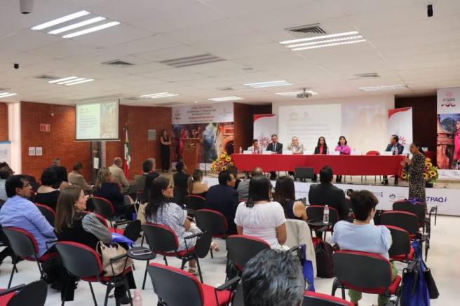 PRESENTA DESARROLLO ECONÓMICO MUNICIPAL “PURO POTOSINO CREATIVO” EN EL FORO TITULADO “DEL EMPRENDIMIENTO AL VALOR&nbsp;EMPRESARIAL”