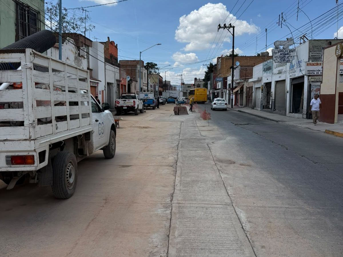 INTERAPAS RENUEVA 60 METROS DE DRENAJE EN EL BARRIO DE&nbsp;SANTIAGO