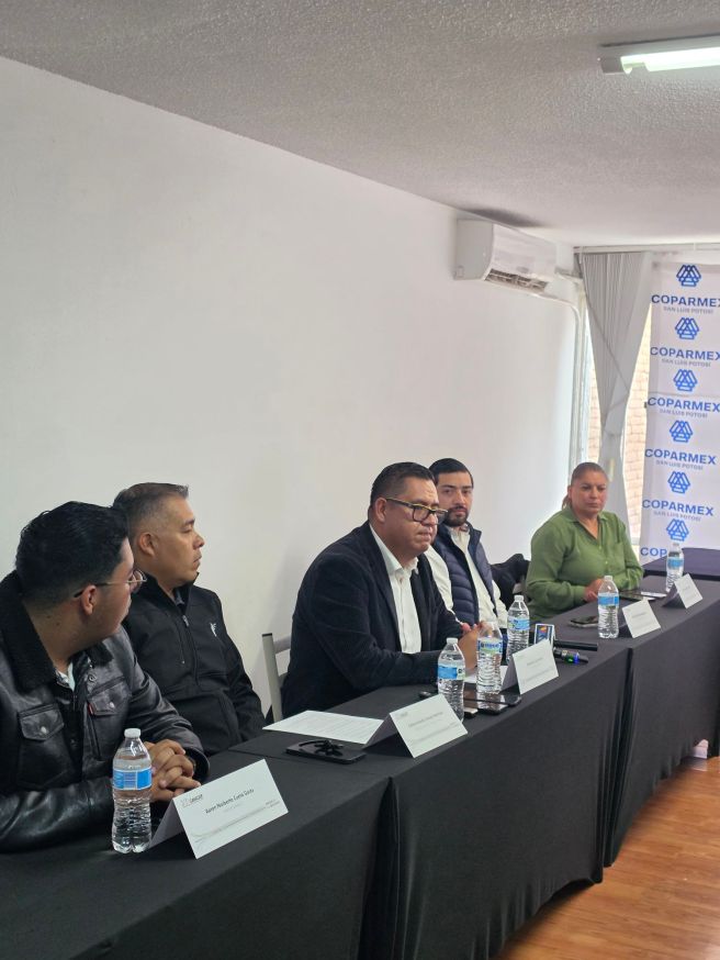 TRANSPORTISTAS DE CARGA EN MÉXICO ANUNCIAN PARO NACIONAL PACÍFICA PARA EL 26 DE OCTUBRE. EXIGEN FRENO A LA INSEGURIDAD Y REGULACIÓN DE&nbsp;GRÚAS