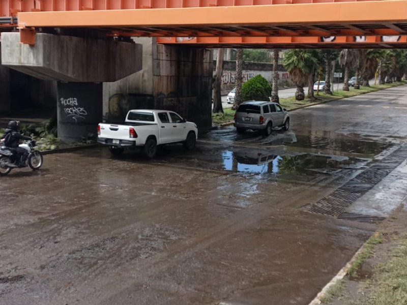 GOBIERNO DE LA CAPITAL RESTABLECE CIRCULACIÓN EN PUENTE&nbsp;NARANJA