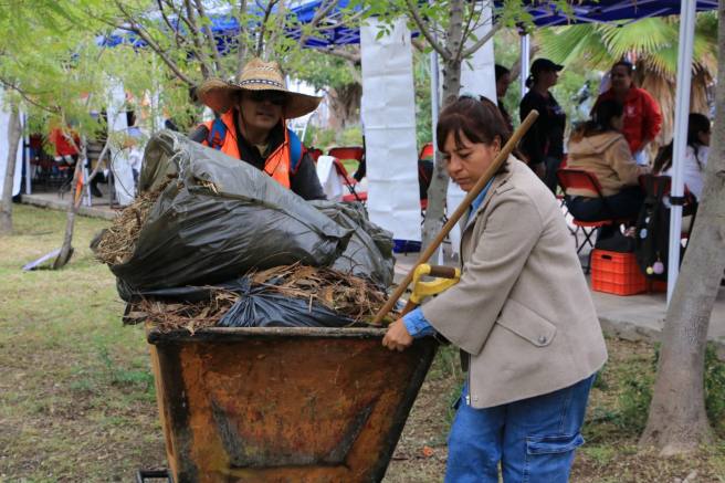 “DOMINGO DE PILAS” EN VILLA JARDÍN CON ACCIONES DE LIMPIEZA Y&nbsp;ALUMBRADO