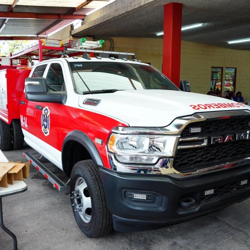 ENTREGAN MÁS DE 2.1 MDP A BOMBEROS Y ARRANCA NUEVA&nbsp;COLECTA