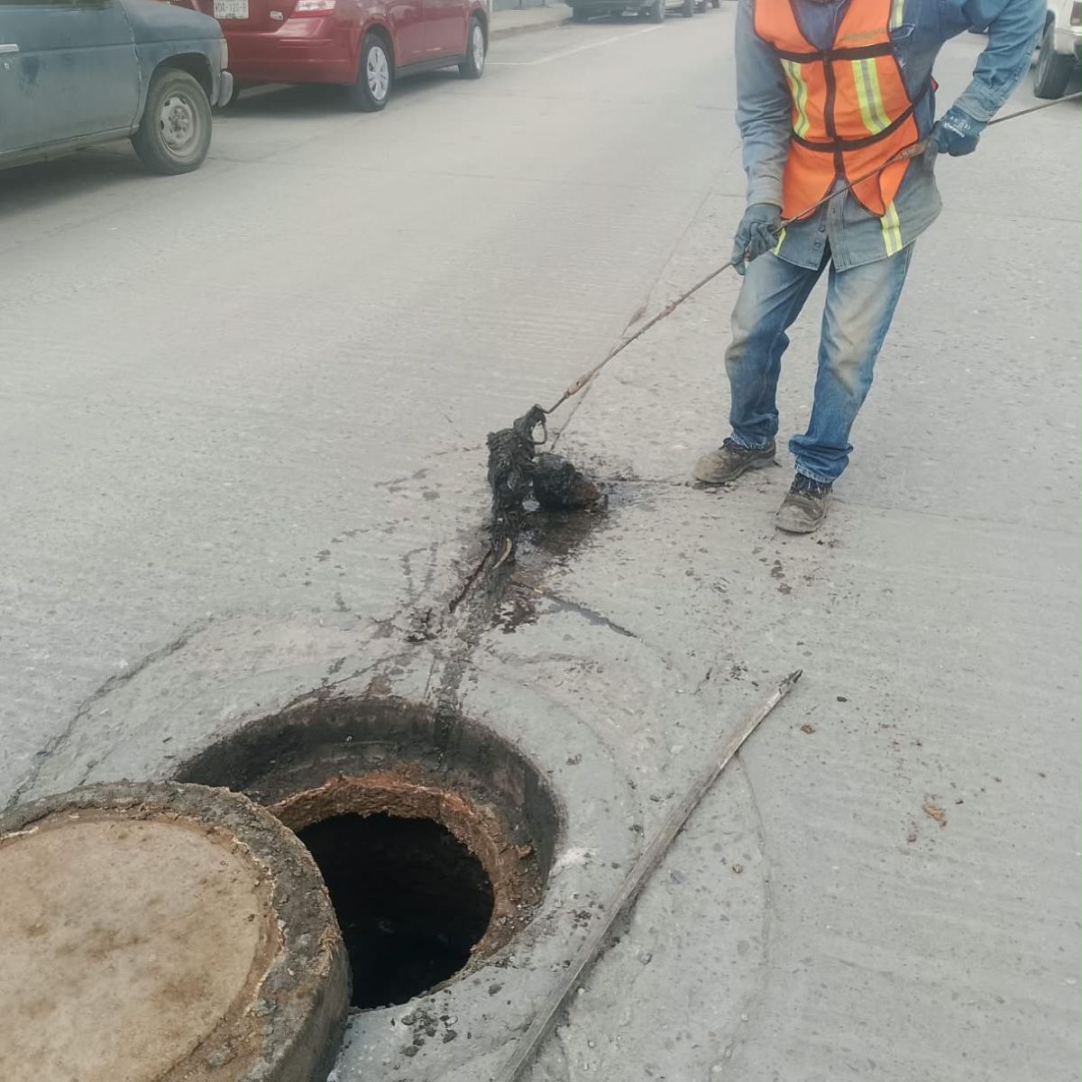 INTERAPAS REALIZÓ TRABAJOS DE DESAZOLVE EN LAS&nbsp;PIEDRAS