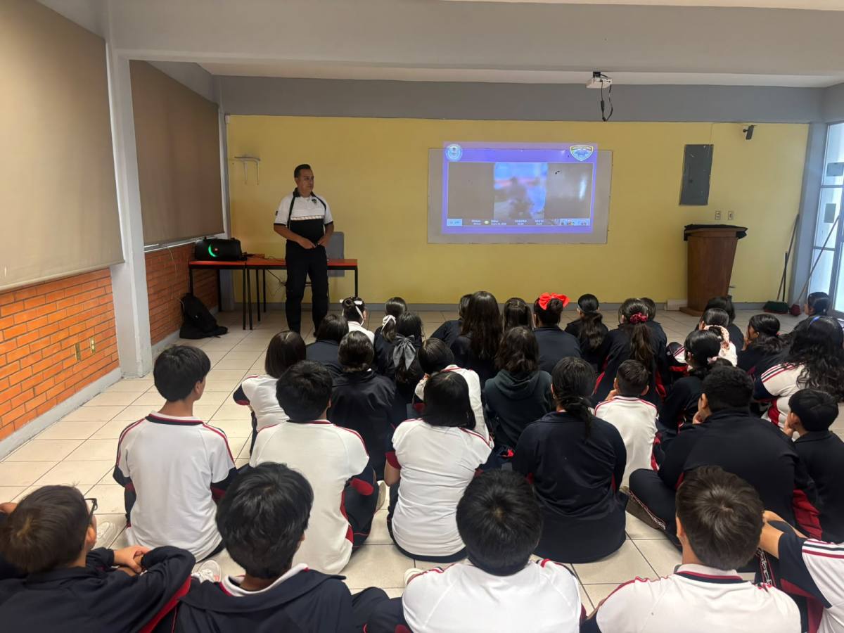 “POLICÍA EN TU ESCUELA” UN PROGRAMA DE LA SSPC DE LA CAPITAL QUE FORTALECE LA PREVENCIÓN DE LA VIOLENCIA Y LAS&nbsp;ADICCIONES