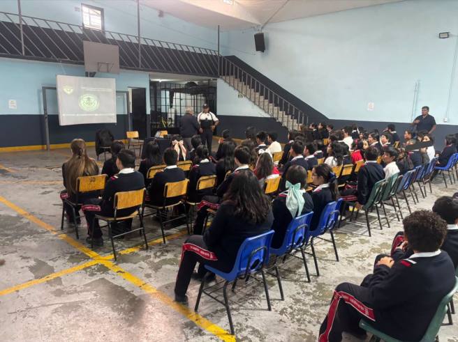 CONTINÚAN LAS PLÁTICAS PARA PREVENCIÓN DE ADICCIONES, USO RESPONSABLE DE TECNOLOGÍAS Y ACUERDOS DE CONVIVENCIA EN ESCUELAS&nbsp;MUNICIPALES