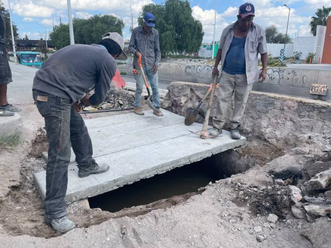 REPONEN LOSAS DE CONCRETO EN BULEVAR JACOBO&nbsp;PAYÁN