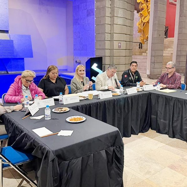 EN COMISIÓN&nbsp; APRUEBAN REFORMAR LA LEY DE TURISMO PARA FORTALECER LA CAPACITACIÓN PROFESIONAL A PRESTADORES DE&nbsp;SERVICIOS.